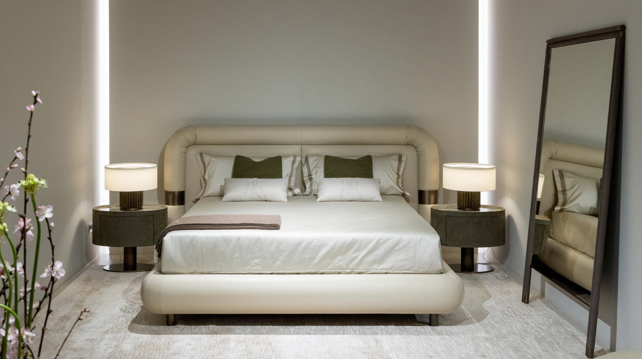 Slider_SHOWROOM_MILANO4.jpg
